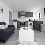 Luxury City Loft Apartment! Great Location